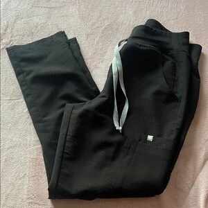 Figs Yola Black Scrub Pants HW
